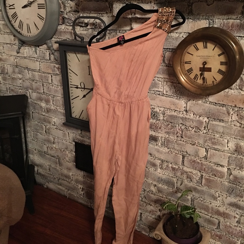 Bebe beige jumpsuit XS one shoulder